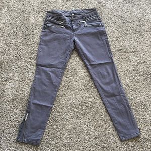 Michael Kors size 4 jeans with zippers